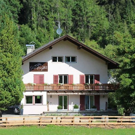 Hotel Garni Bergblick Braies  Esterno foto
