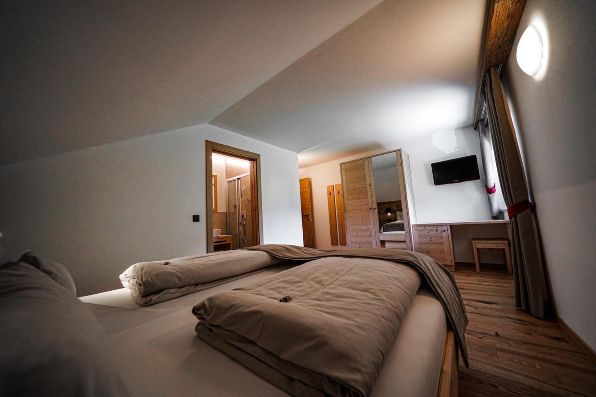 Hotel Garni Bergblick Braies  Esterno foto