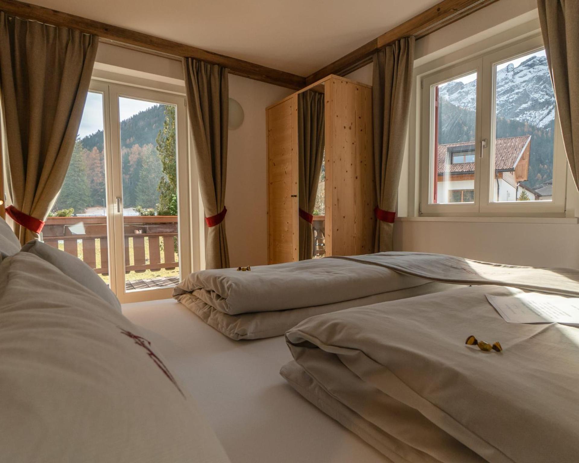 Hotel Garni Bergblick Braies  Esterno foto